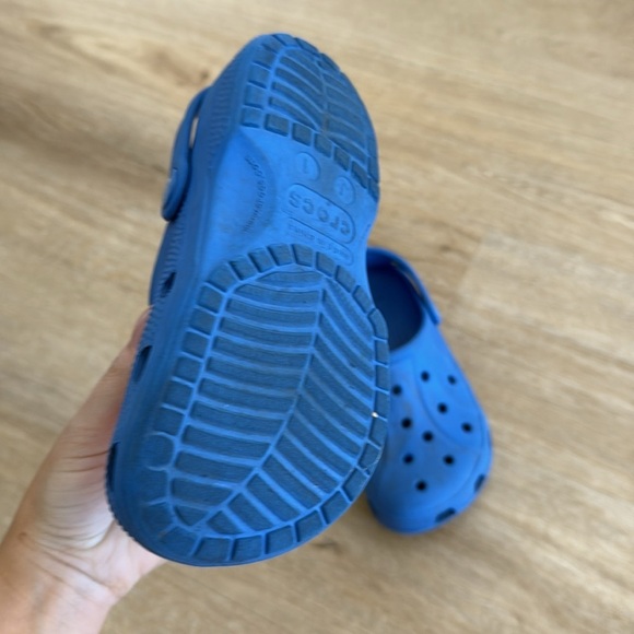 Crocs - Picture 2 of 4